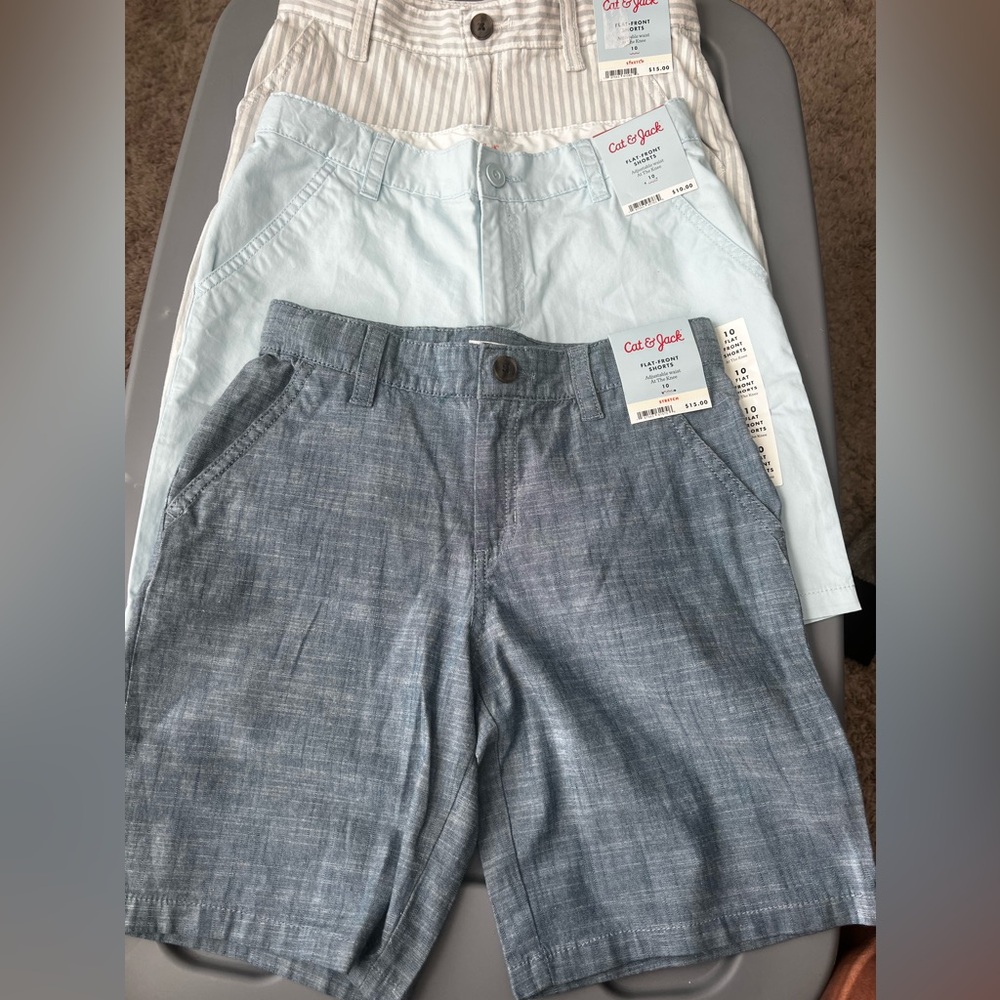 Cat & Jack Flat-front shorts boys (3 pairs)